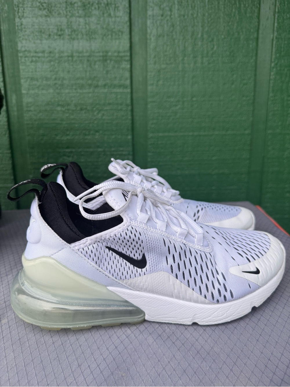 Nike 270s